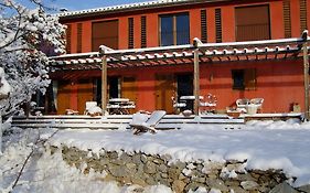 Maison Rouge